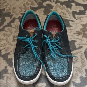 Twisted X Black and Teal Embossed Shoes